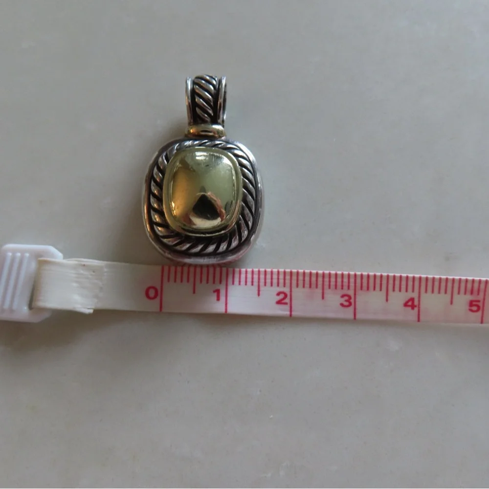 David Yurman Box Chain Necklace with medallion - Picture 12 of 16